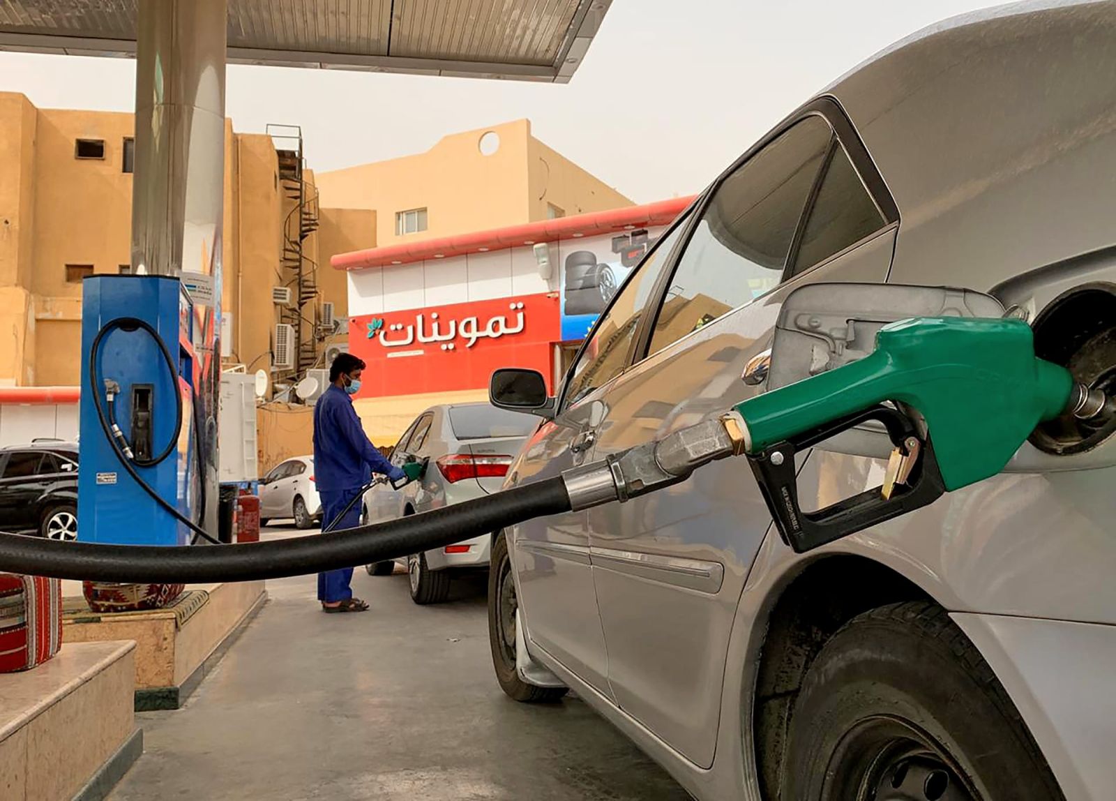 هل تم تخفيض سعر البنزين في السعودية